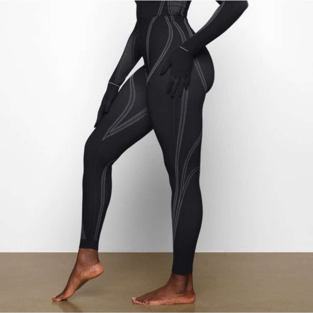 Skims First Layer Leggings